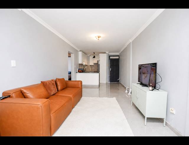 2 BEDROOM APARTMENT FOR SALE IN ESSENWOOD